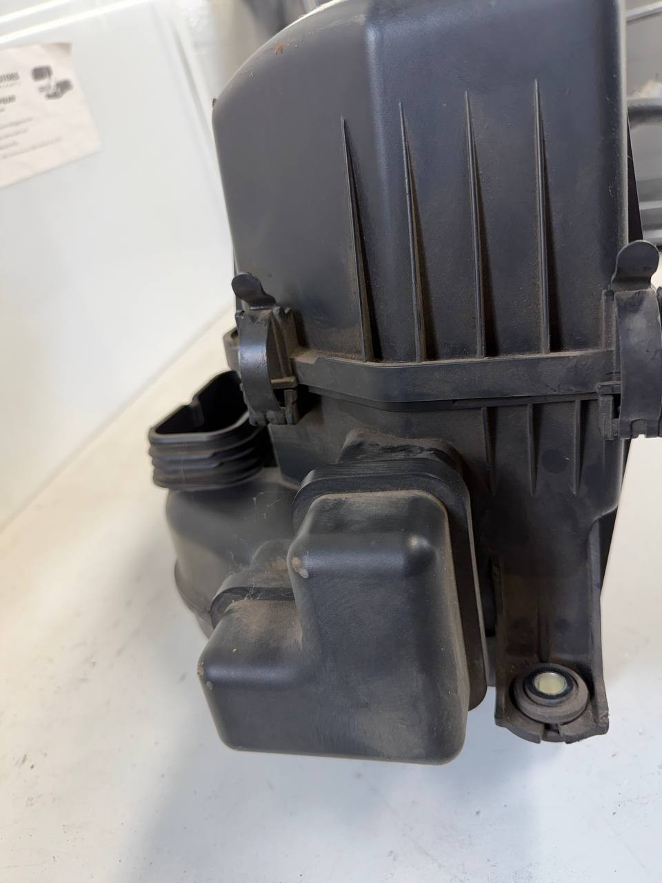 Hyundai Kia Air Cleaner Filter Box 281102S100 w/ Hose & MAF Sensor OEM Used