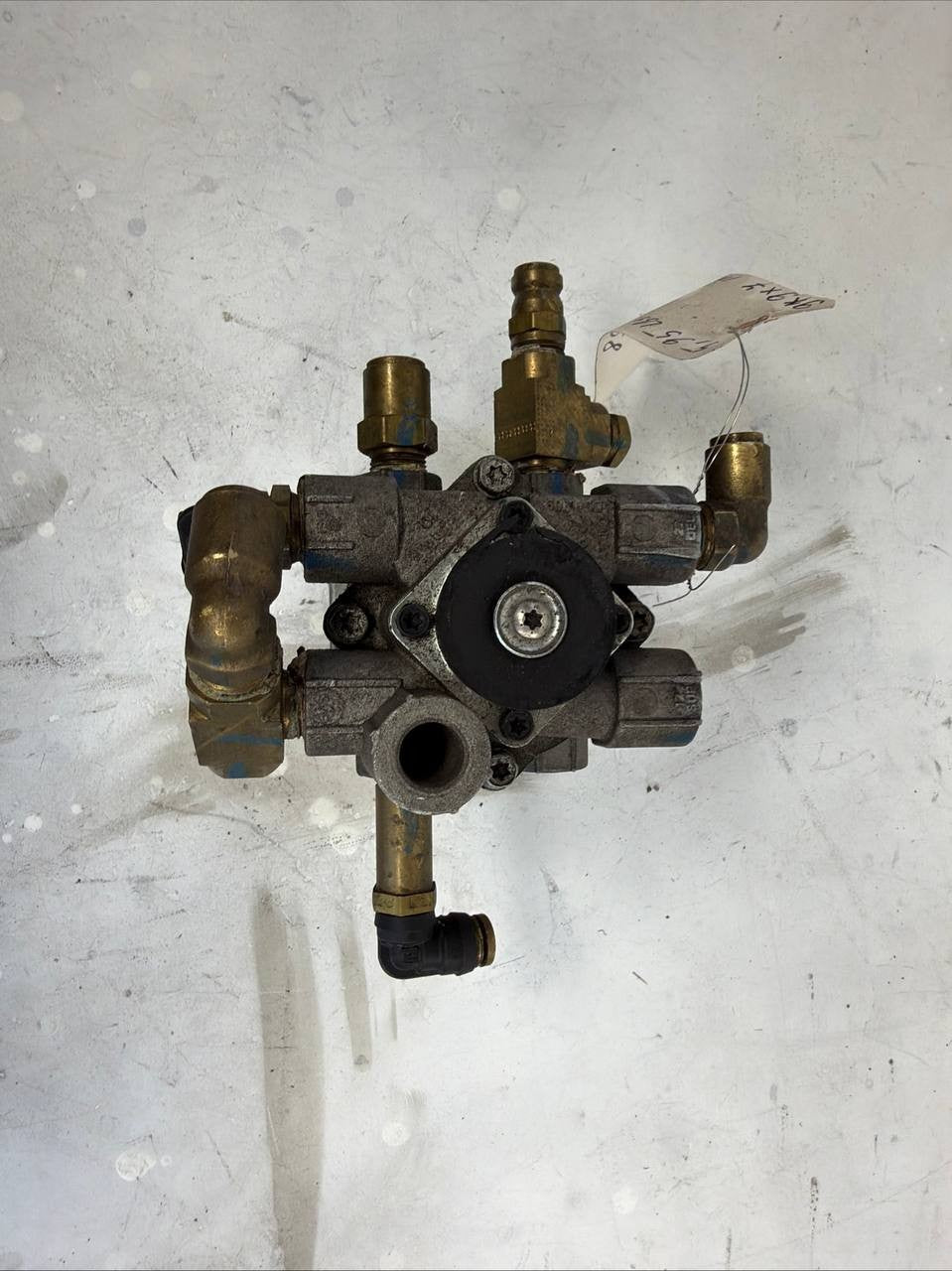 2022 Hino L6 Air Brake Relay Valve 5005889 OEM Used