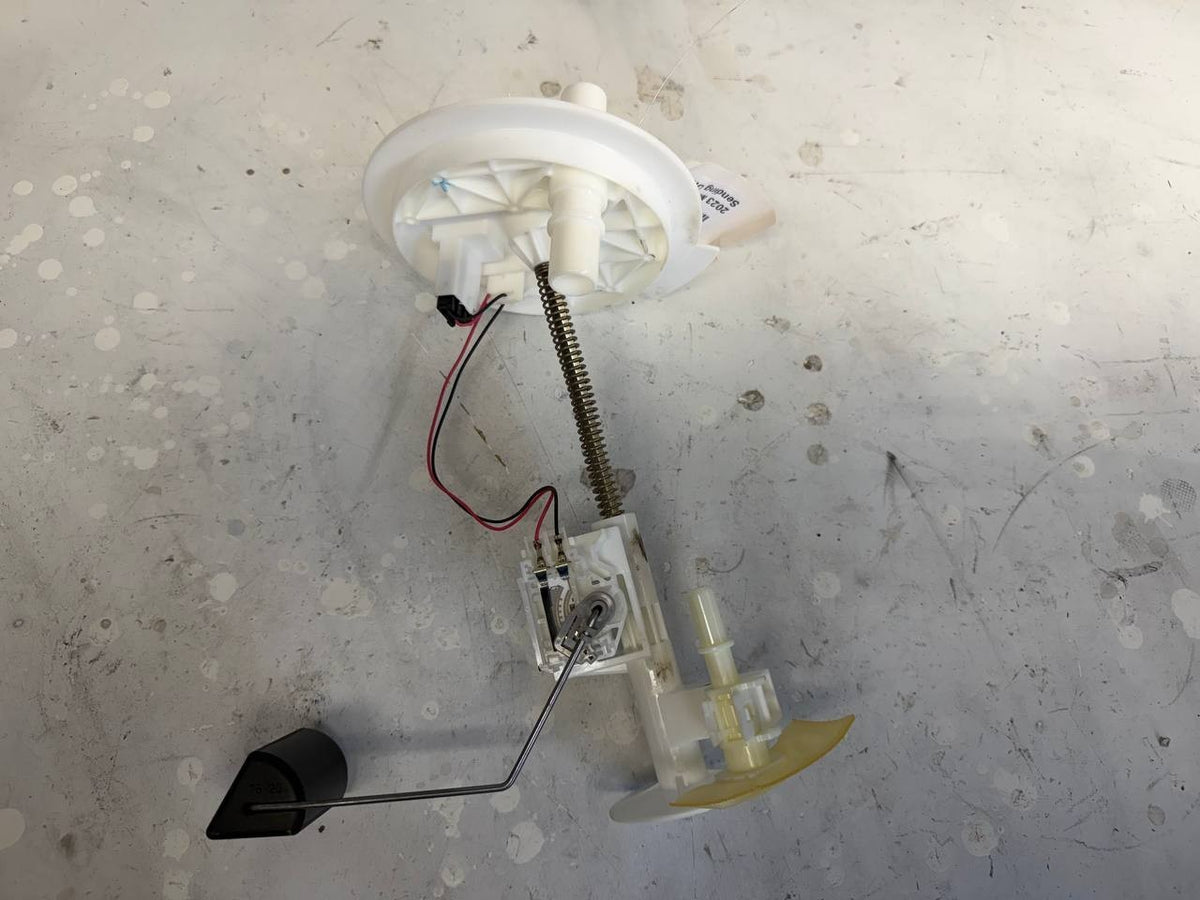 2023 Mazda CX-30 Fuel Level Sending Unit Gauge DFR9-4265X OEM