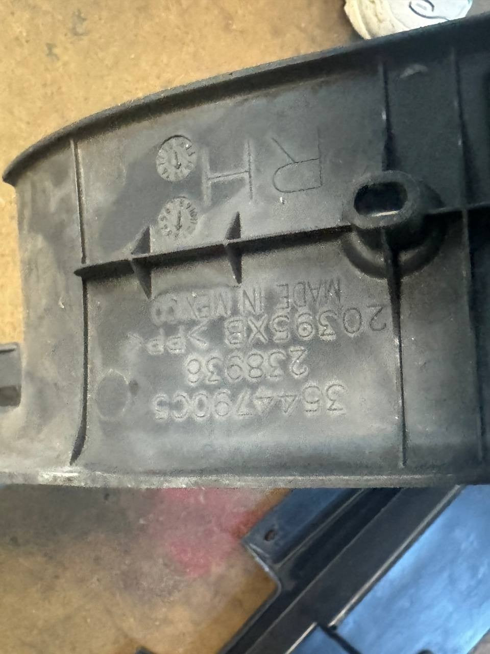 International Right Hand Cab Scuff Plate Door Sill Trim RH 3544790C5 OEM Used