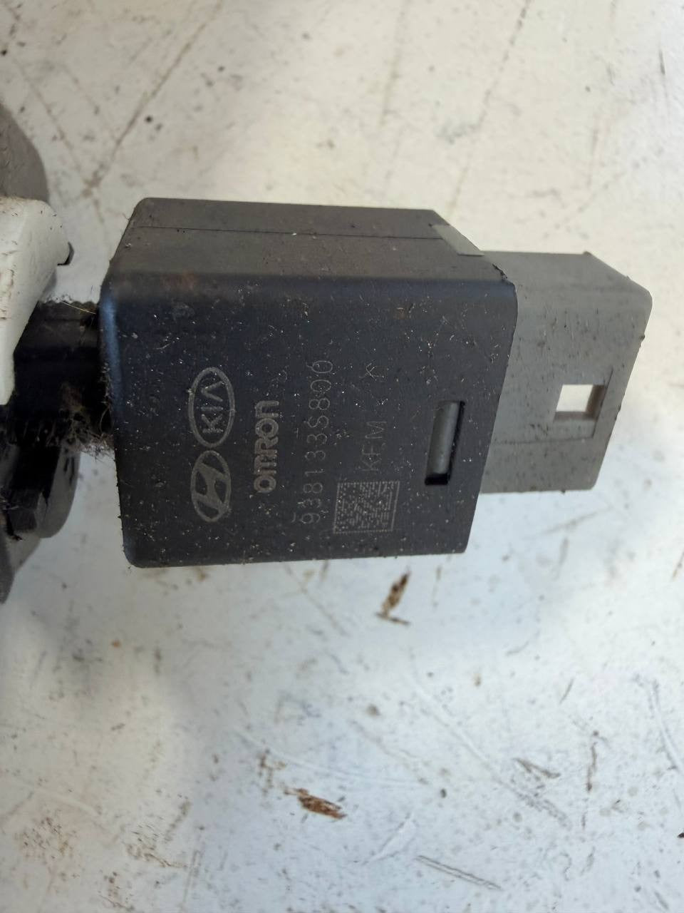 2015 Kia Sedona Brake Pedal Assembly OEM Used
