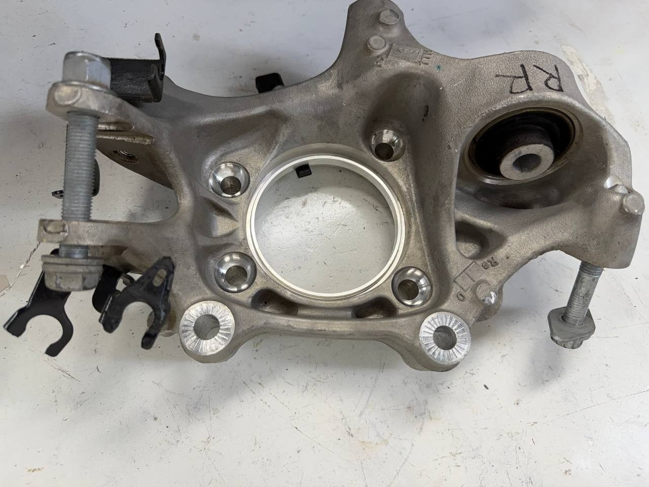 2021 - 2023 Audi A6 Rear Right Wheel Knuckle 80A505460B OEM Used
