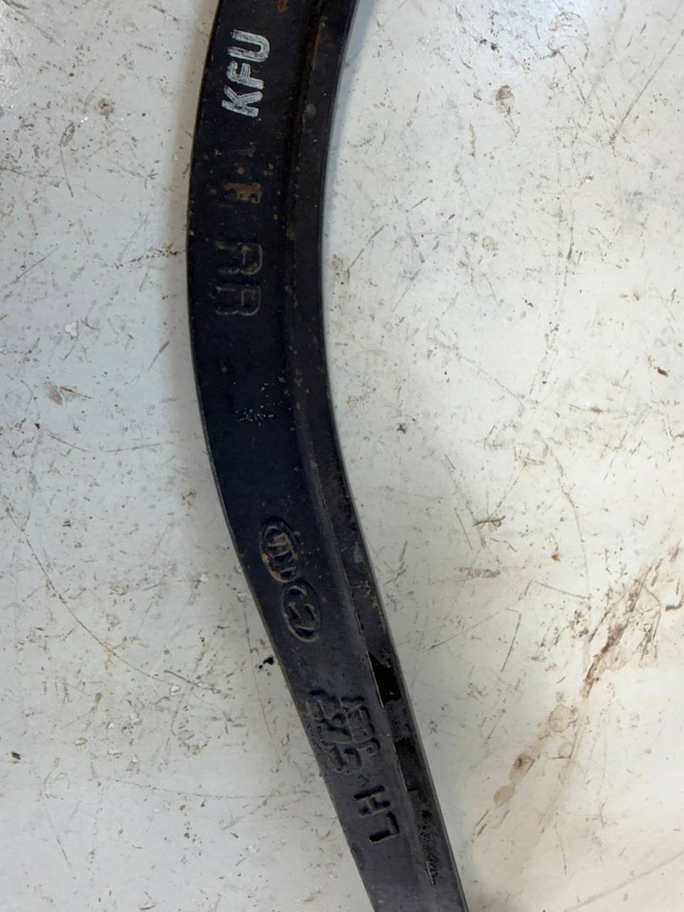 2015 Kia Sedona Rear Right Control Arm OEM Used