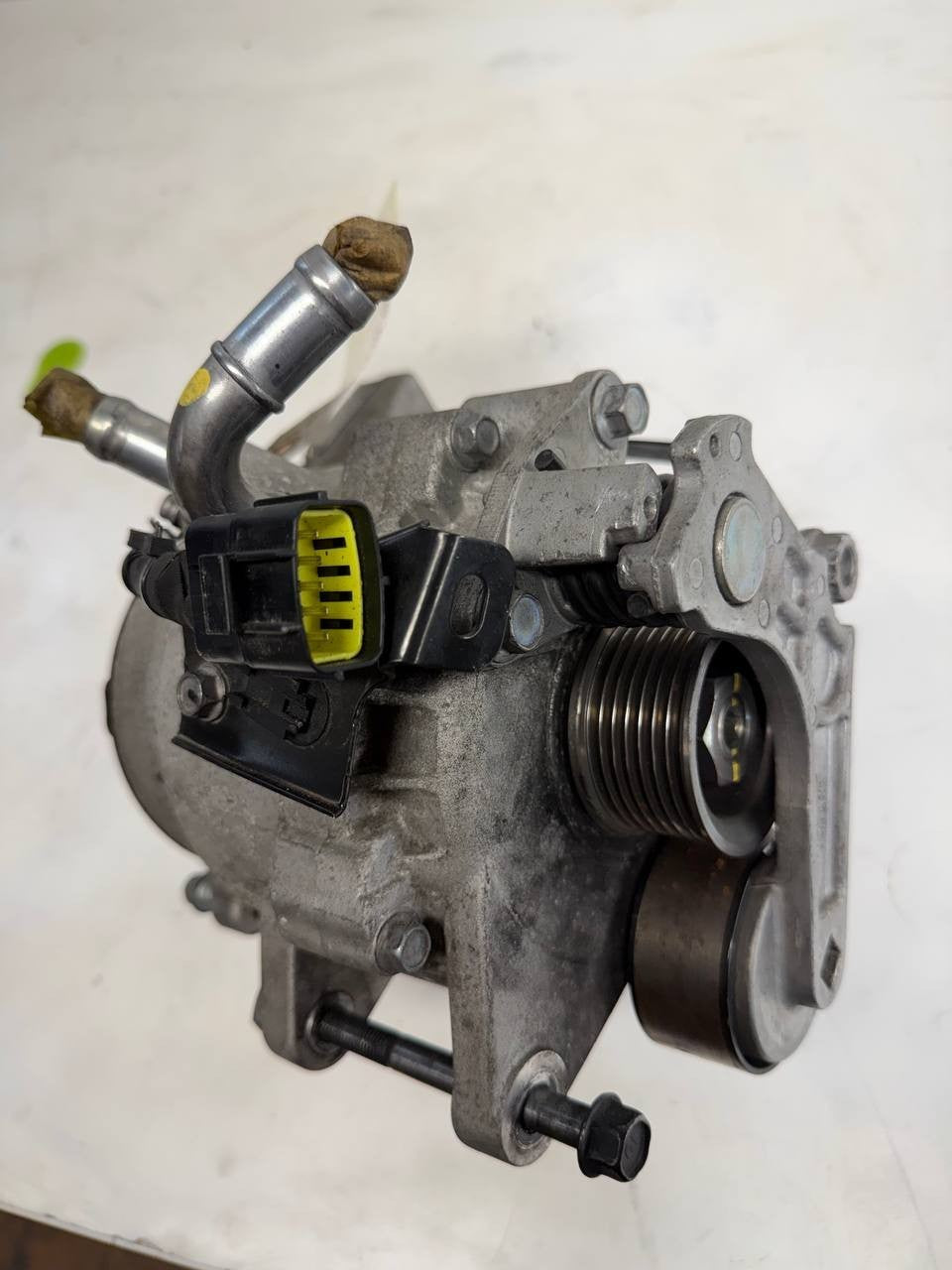 2017 Hyundai Sonata Serpentine Belt Tensioner 25281-2E650 OEM Used