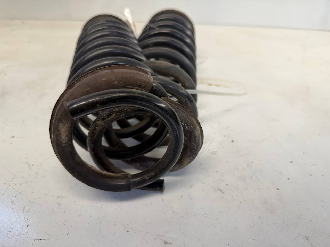 2016 Hyundai Tucson Suspension Coil Springs Pair OEM Used