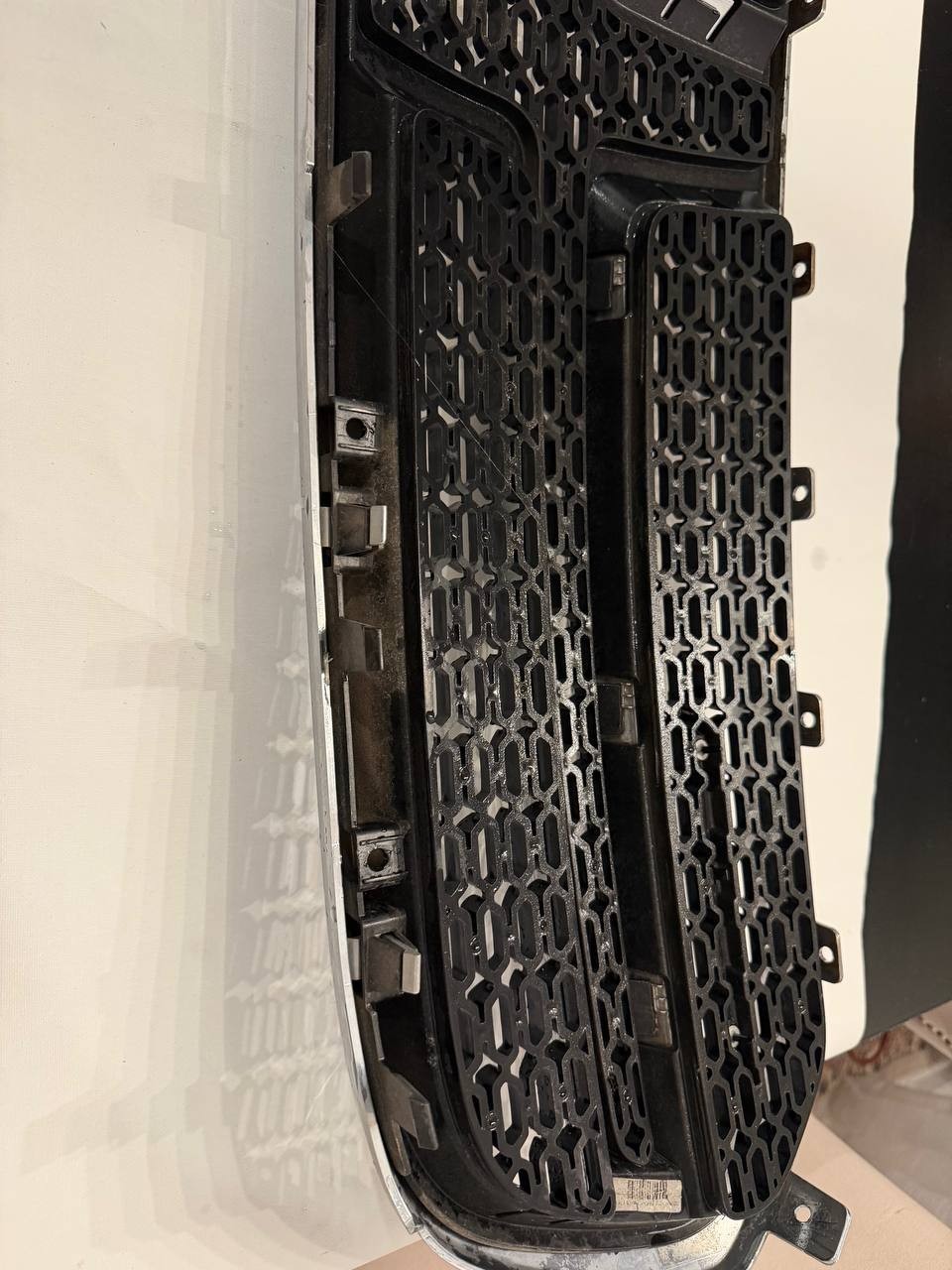 Dodge Durango 2013-2018 Front Grille Grill Assembly OEM Used