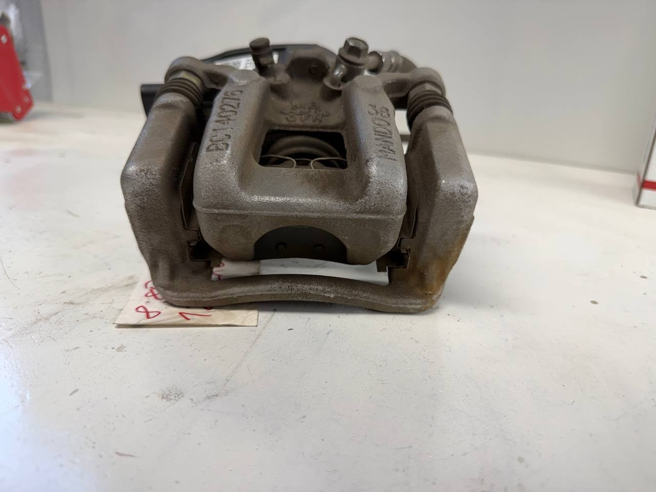 2020 Hyundai Tucson Rear Left Brake Caliper OEM Used