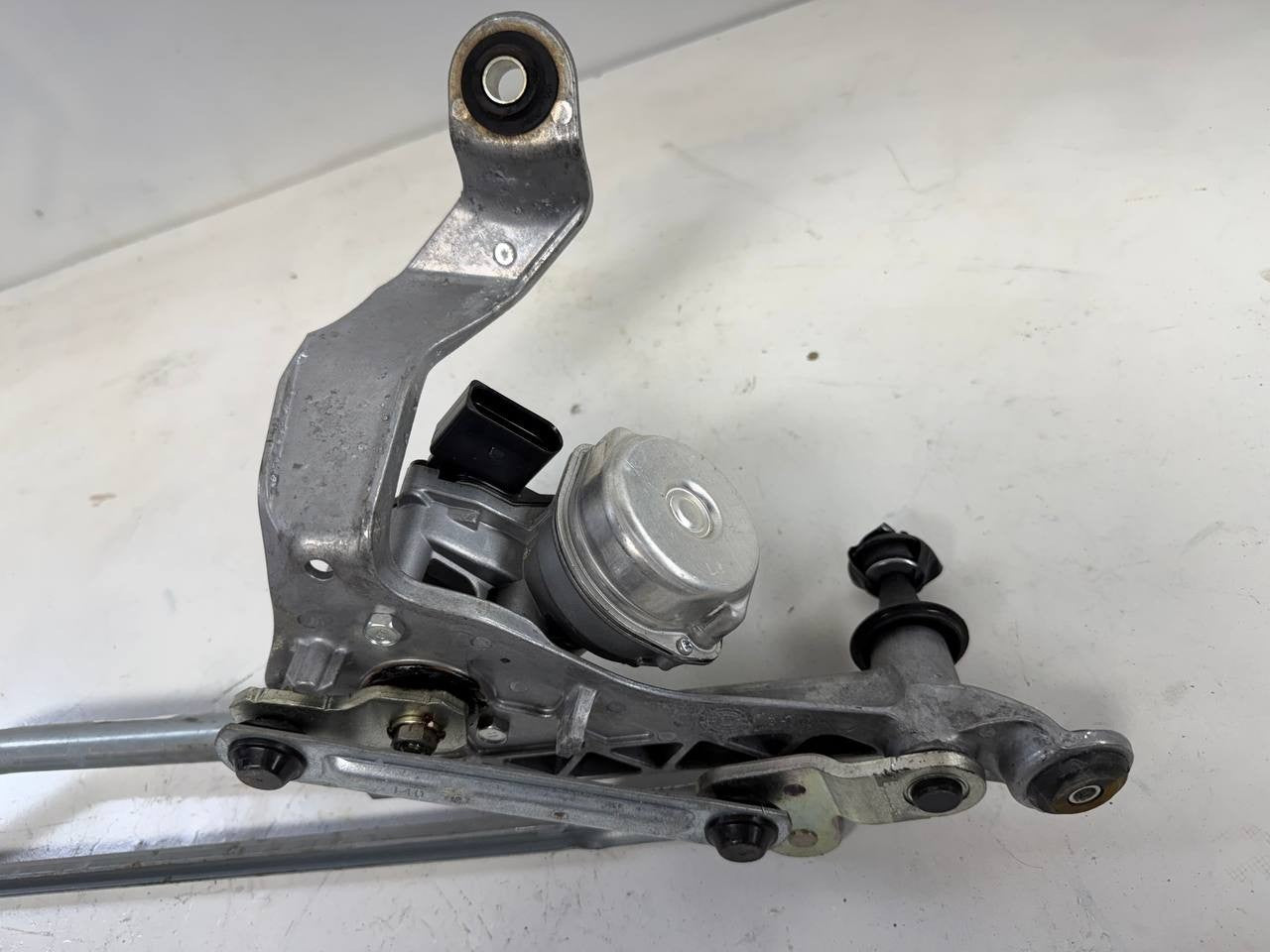 2021 Audi A6 Windshield Wiper Linkage 4K1955023 OEM Used