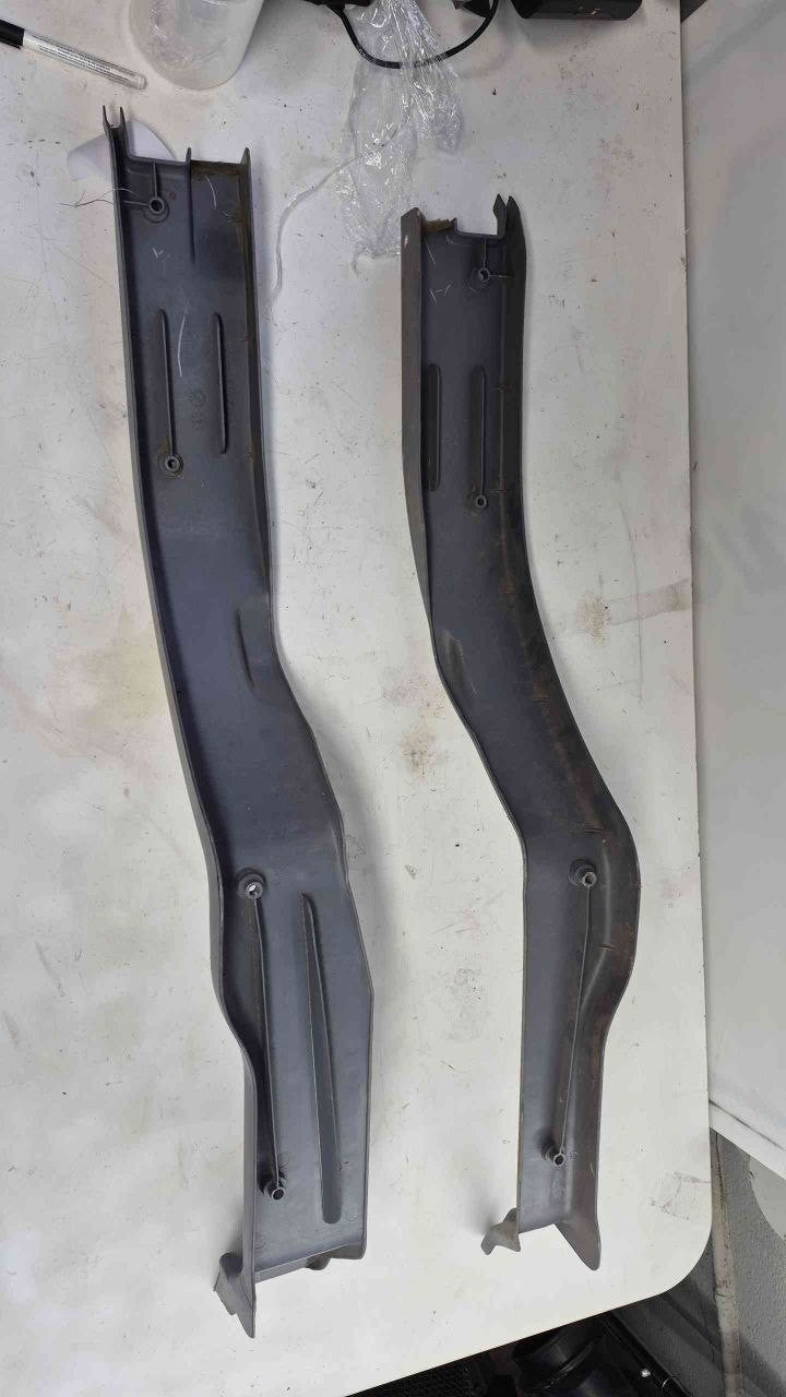 2012-2021 Mitsubishi Fuso Canter Door Sill Scuff Plate Trim Pair L+R
