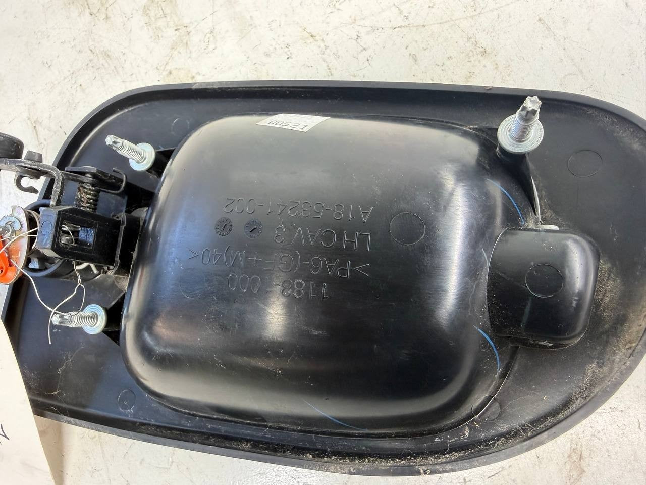 Freightliner Cascadia Left Driver Side Exterior Door Handle Assembly Used