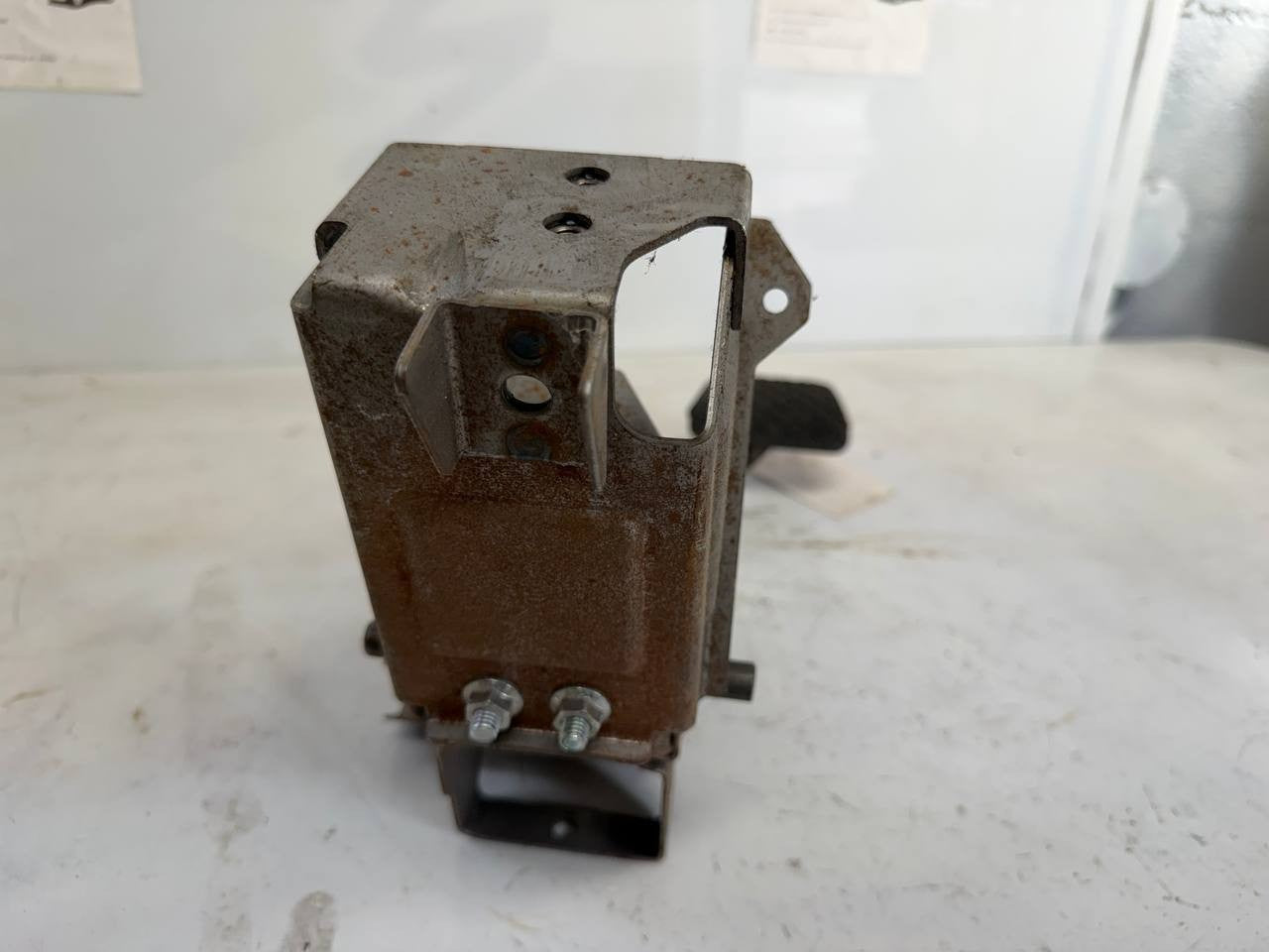 2014 Mazda cx9 Brake Pedal Assembly OEM Used