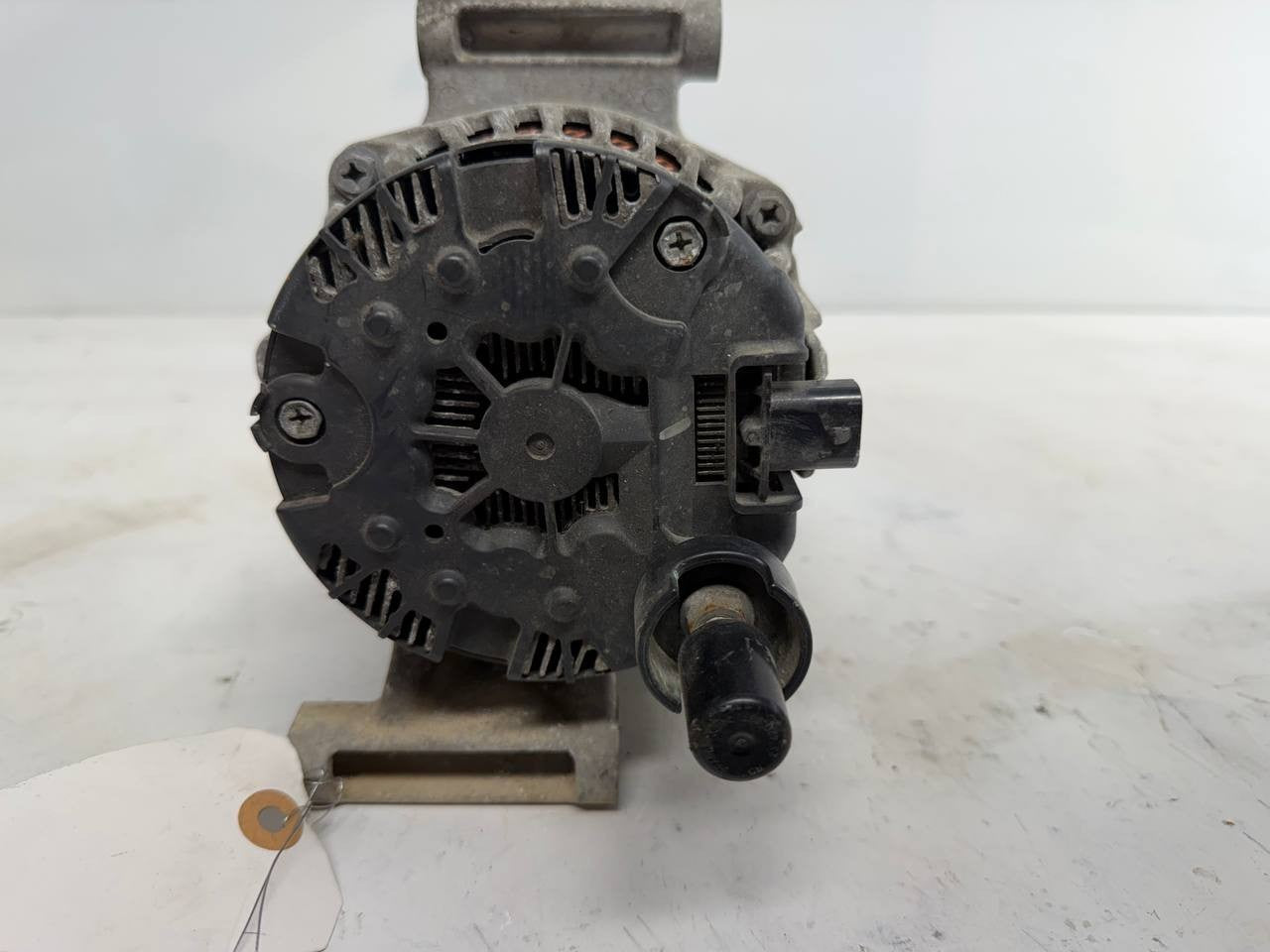 2018 Chevrolet Alternator Generator 13515942 OEM Used