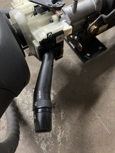 Steering Column w/ Wheel & Combination Switch ISUZU NPR OEM 3811502880. Burns...