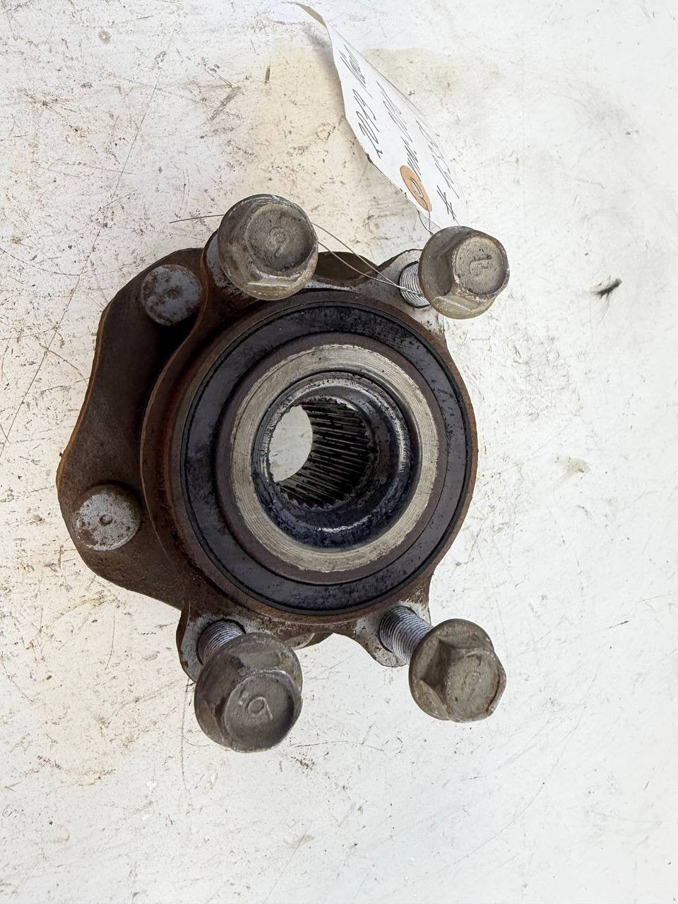 2019 Nissan Roque Front Right Wheel Hub Bearing Assembly OEM Used