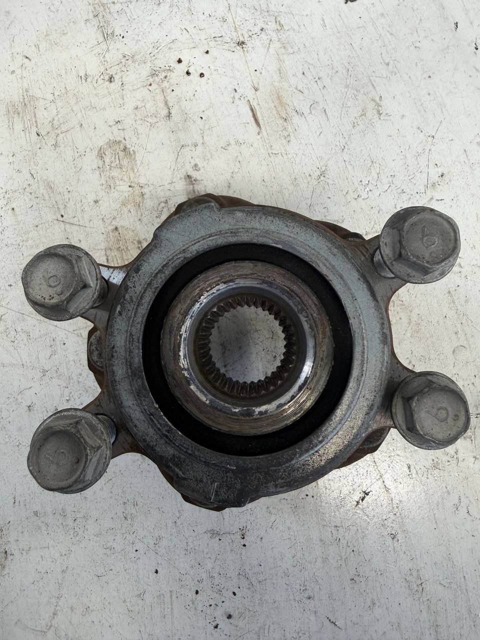 2017 Nissan Murano Front Left Wheel Hub Bearing Assembly OEM Used