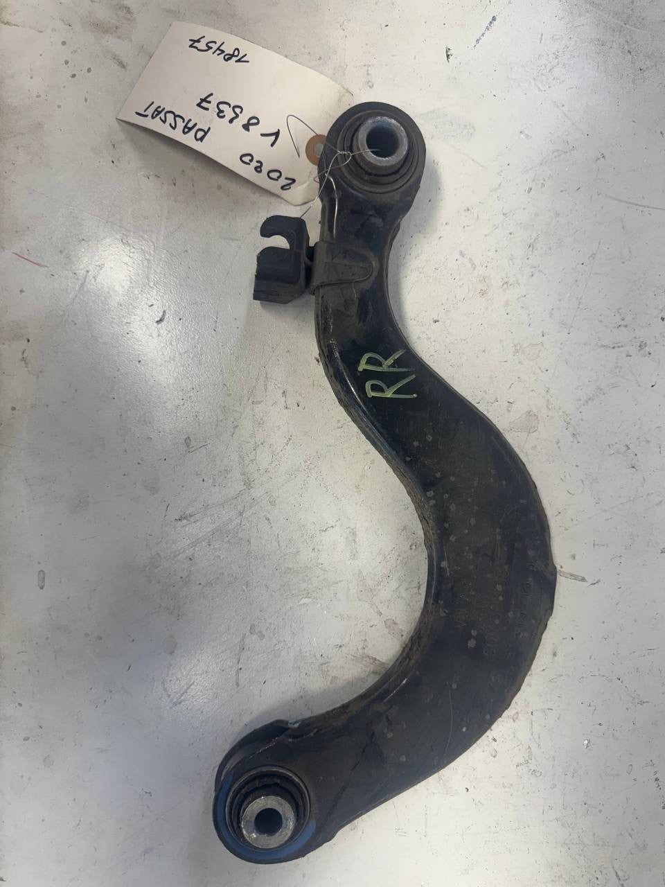 2020 VW Passat Rear Upper Suspension Control Arm 5QM505351 OEM Used