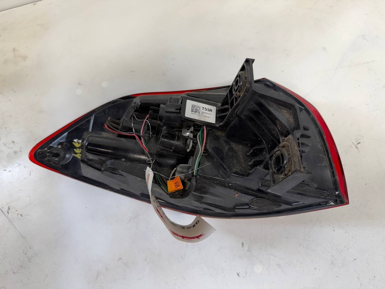 2020 Hyundai Tucson Right Outer Rear Tail Light Lamp 92402D3550 OEM Used