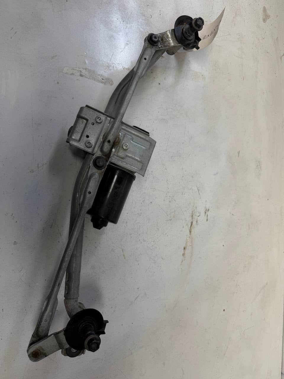 2016 Kia Sedona Windshield Wiper Linkage OEM Used