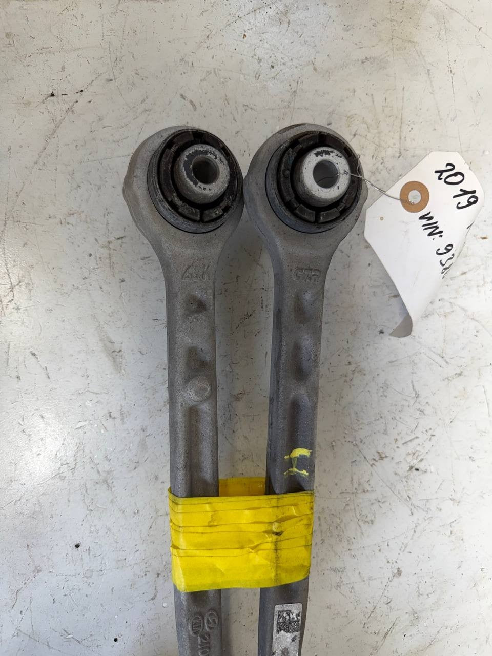 2019 Kia Stinger Control Arm Set of 2 OEM Used