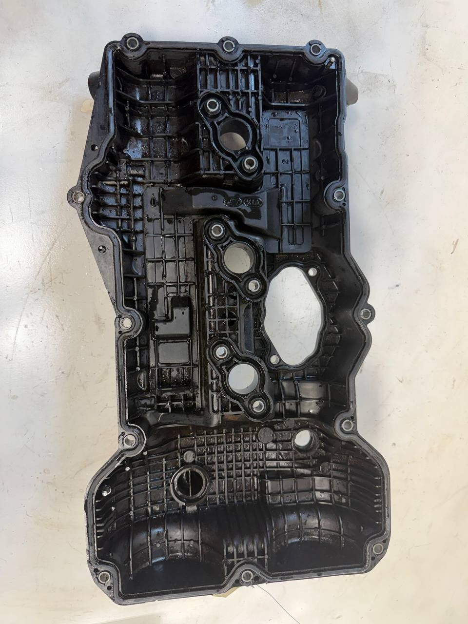 2016 Kia Sedona Valve Cover 22410-3CGB0 OEM Used