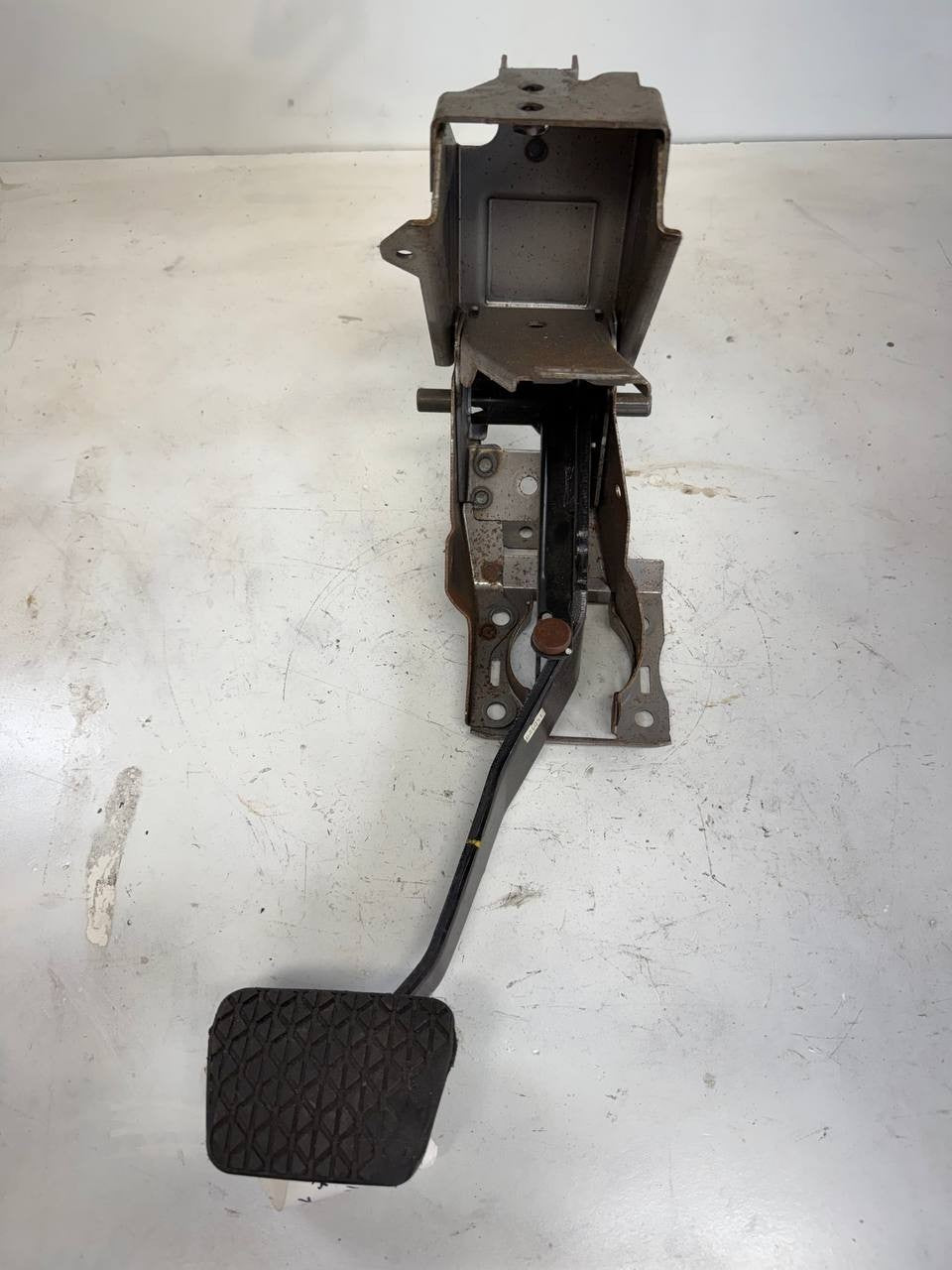 2014 Mazda cx9 Brake Pedal Assembly OEM Used