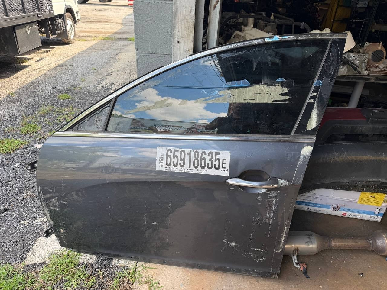 2015 Kia Cadenza Driver Side Front Door LH OEM Used