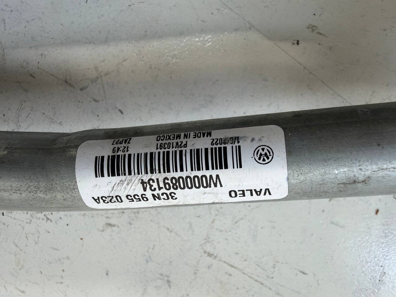 2022 VW Atlas Windshield Wiper Linkage W000089134 OEM Used