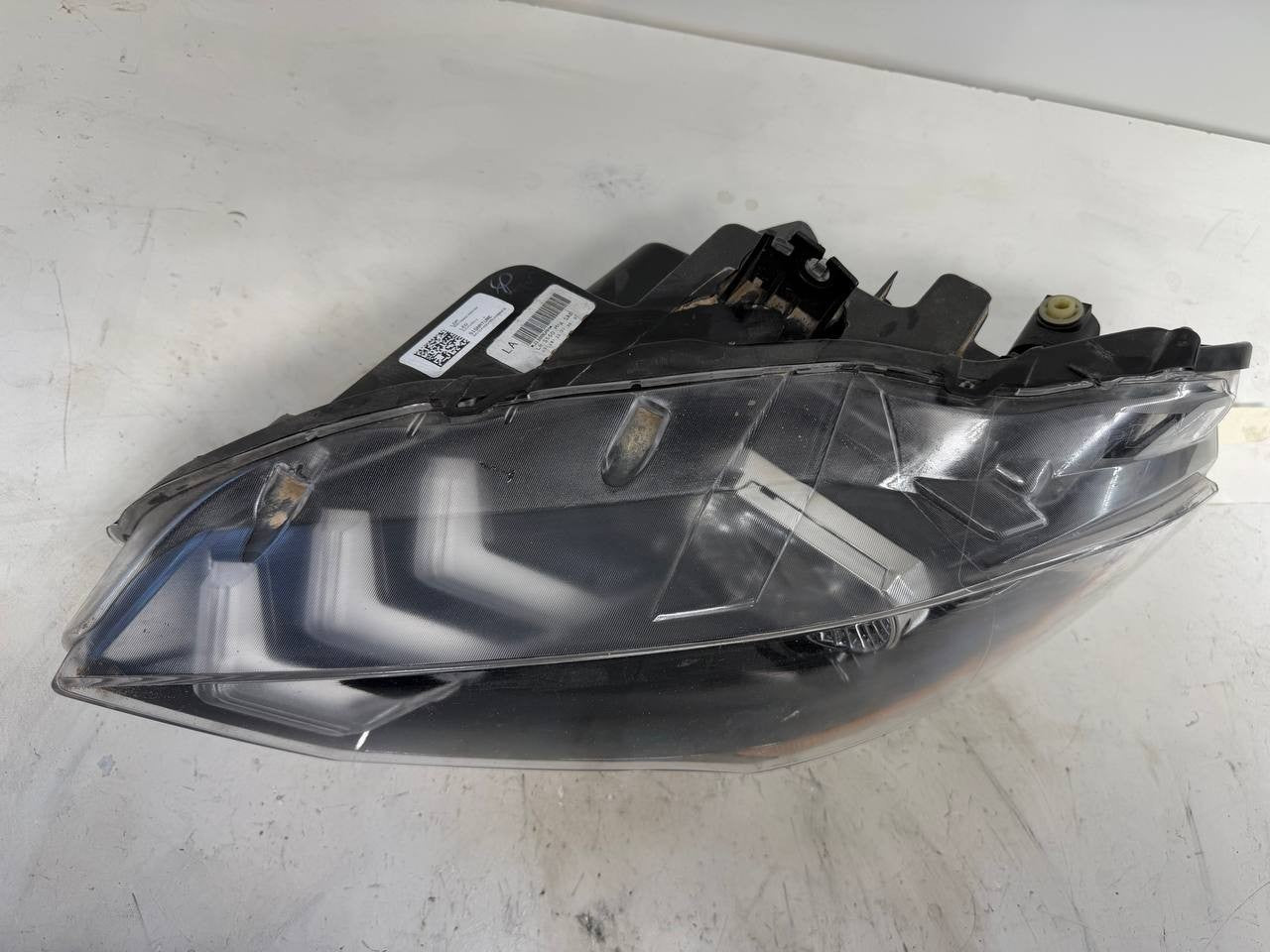 2018 - 2023 Ford Mustang Left Driver Side LED Fog Light LHS550MCASAE OEM Used