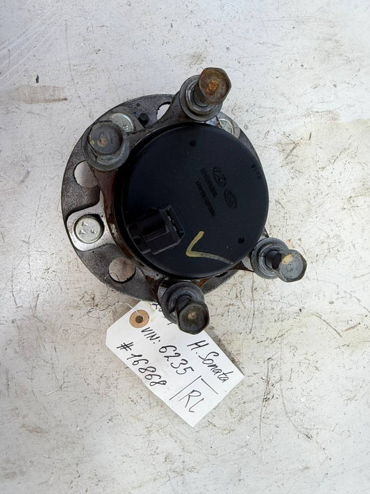 2017 Hyundai Sonata Rear Left Wheel Hub Bearing Assembly OEM Used