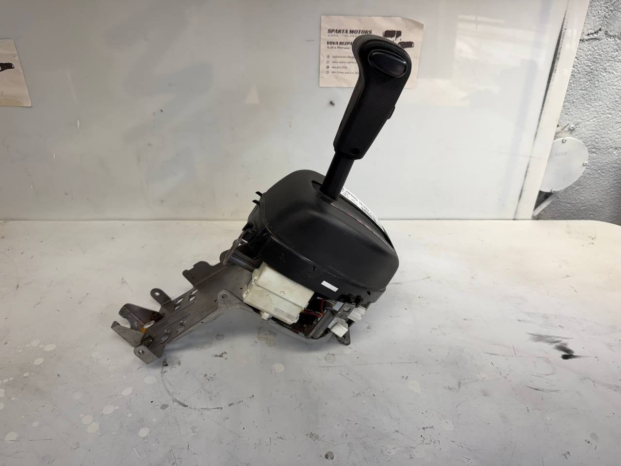 Isuzu NPR Gear Shift Lever Assembly OEM