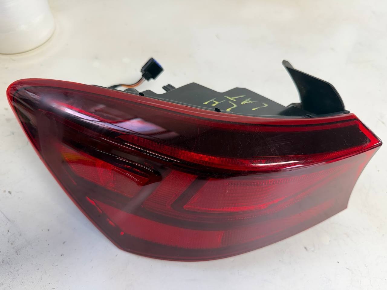 2019 Kia Forte Left Rear Tail Light Lamp 92401M7000 OEM Used