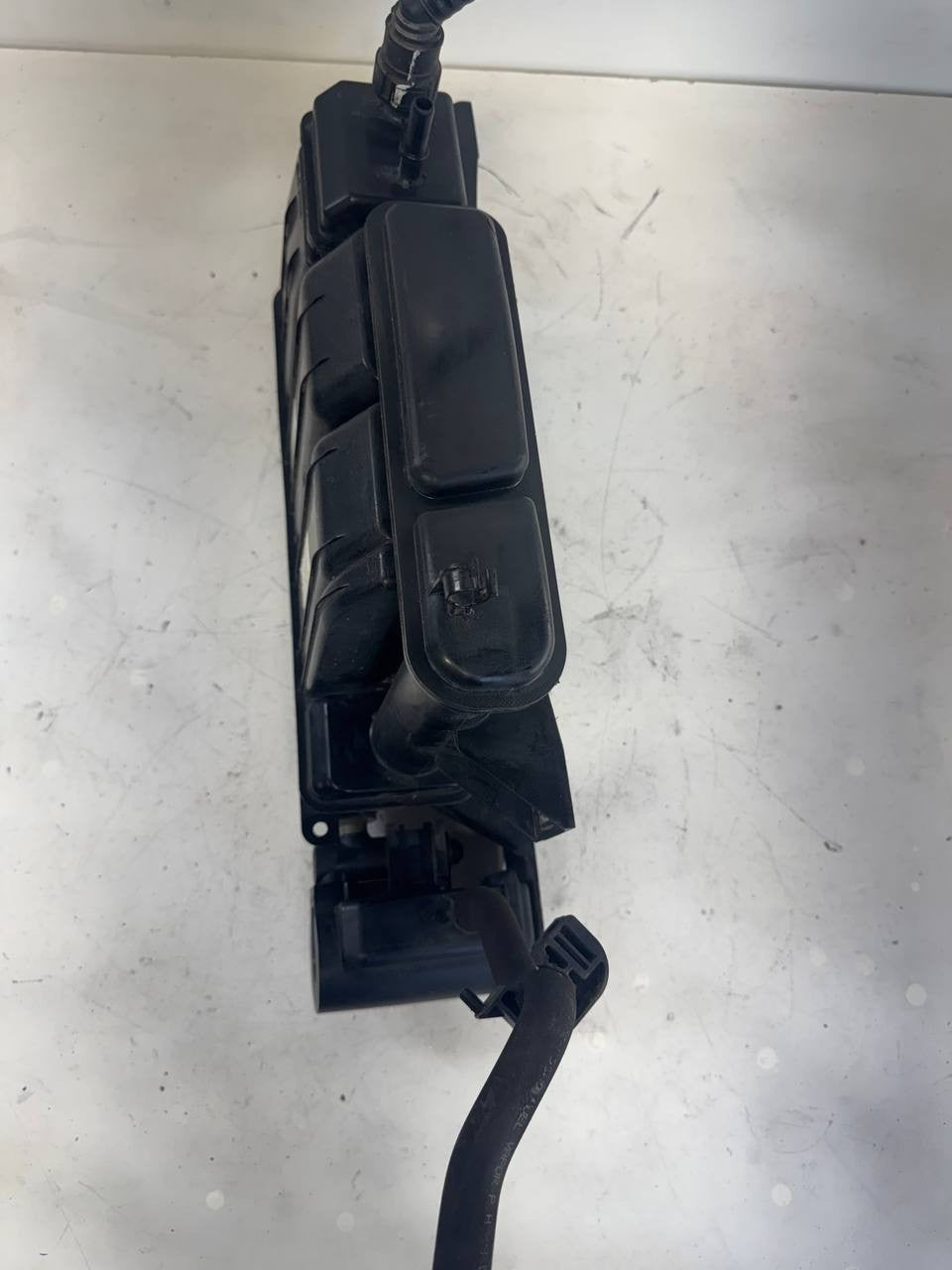 2019 KIA FORTE Charcoal Canister EVAP Vapor Canister 31400 - F3500 OEM Used