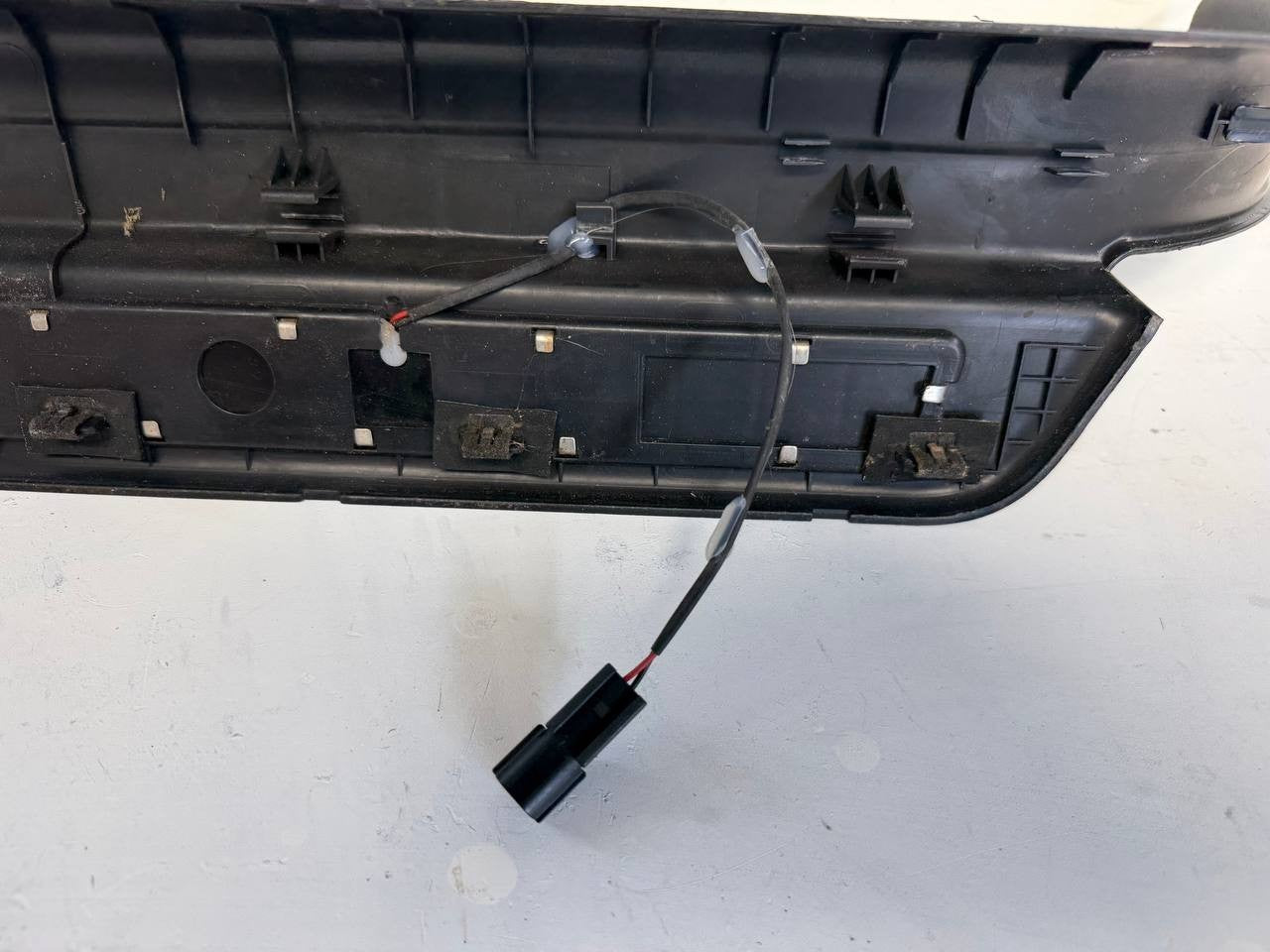 2015 Kia Cadenza Front Left Driver Side Lower Cover Trim OEM Used