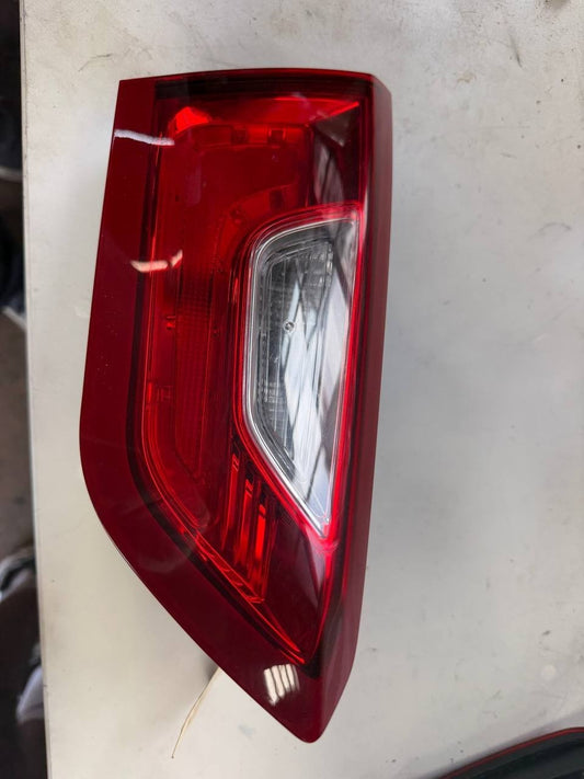 2018 Chevrolet Malibu Left Rear Tail Light Lamp 84130996 OEM Used