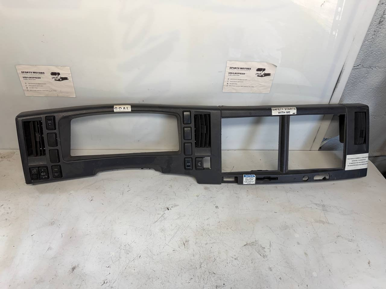 Isuzu NPR Dashboard Dash Panel Instrument Panel OEM Used