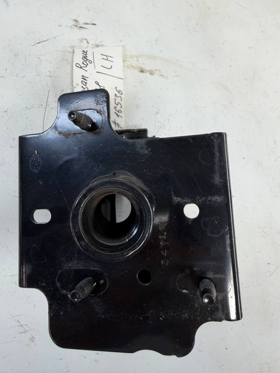 2019 Nissan Rogue Front Bumper Support Bracket LH 622114BA0A OEM Used