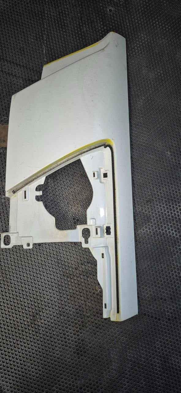 Isuzu Forward Front Corner Panel Set (L/R) 2007-2020