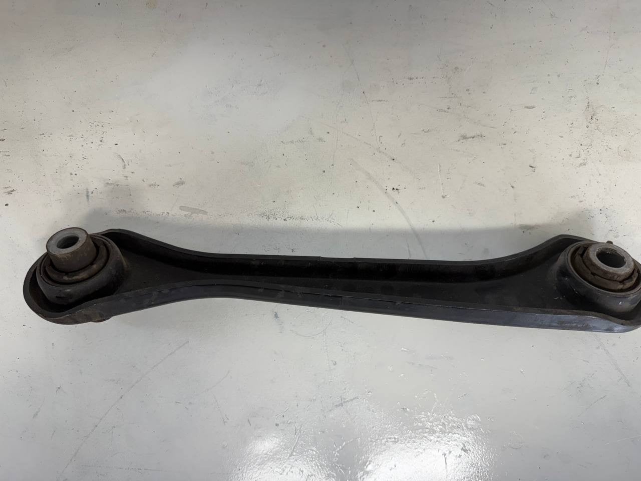 2020 Volkswagen Passat Rear Right Control Arm 7N0501530 OEM Used