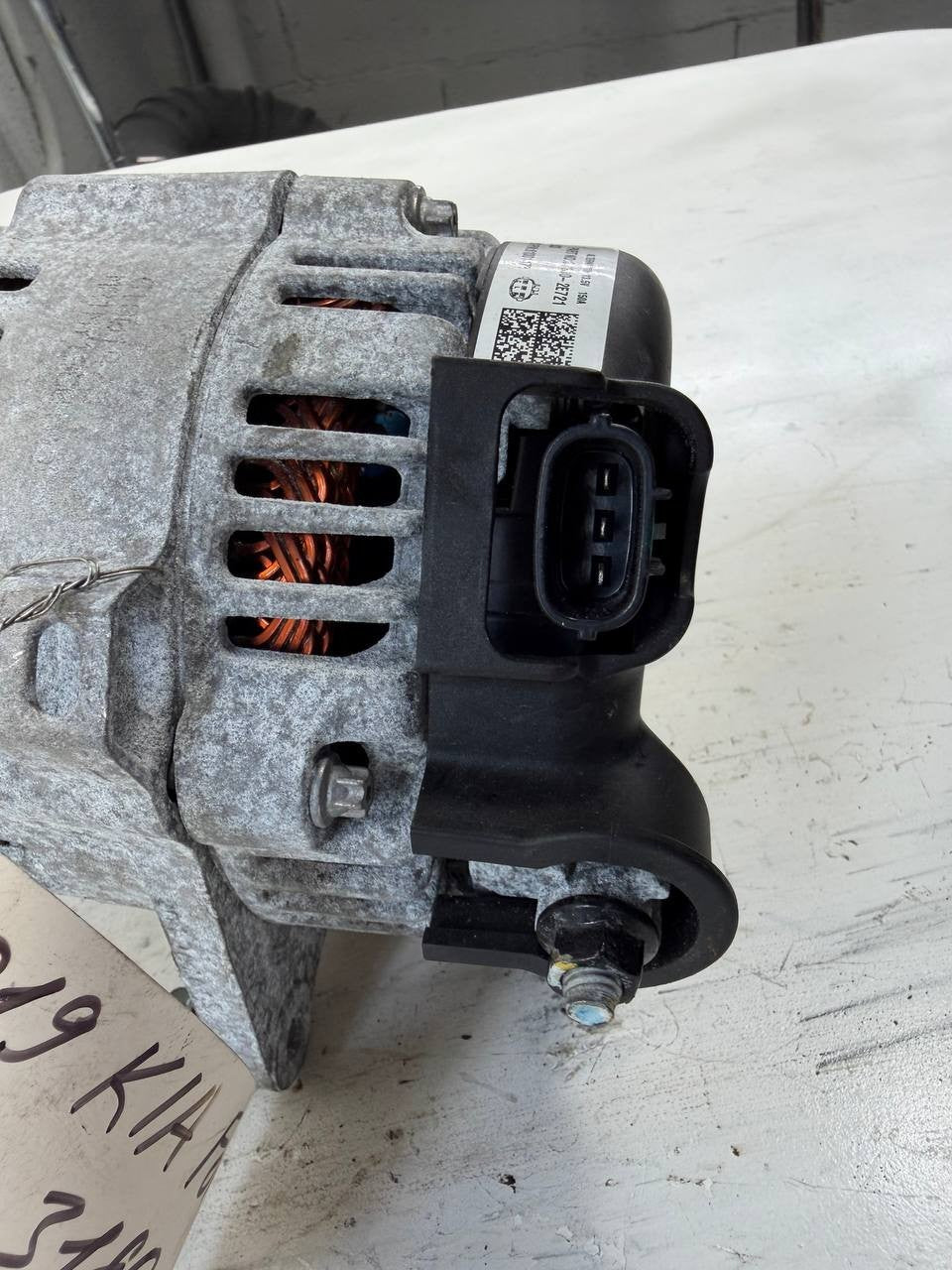 2019 Kia Forte Alternator Generator 373002E721 OEM Used
