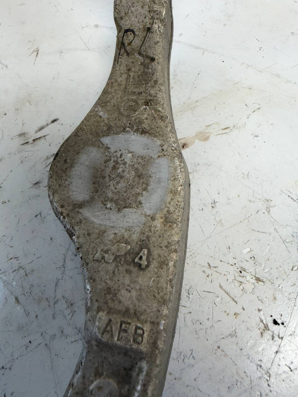 2019 Nissan Rogue Rear Left Control Arm OEM Used