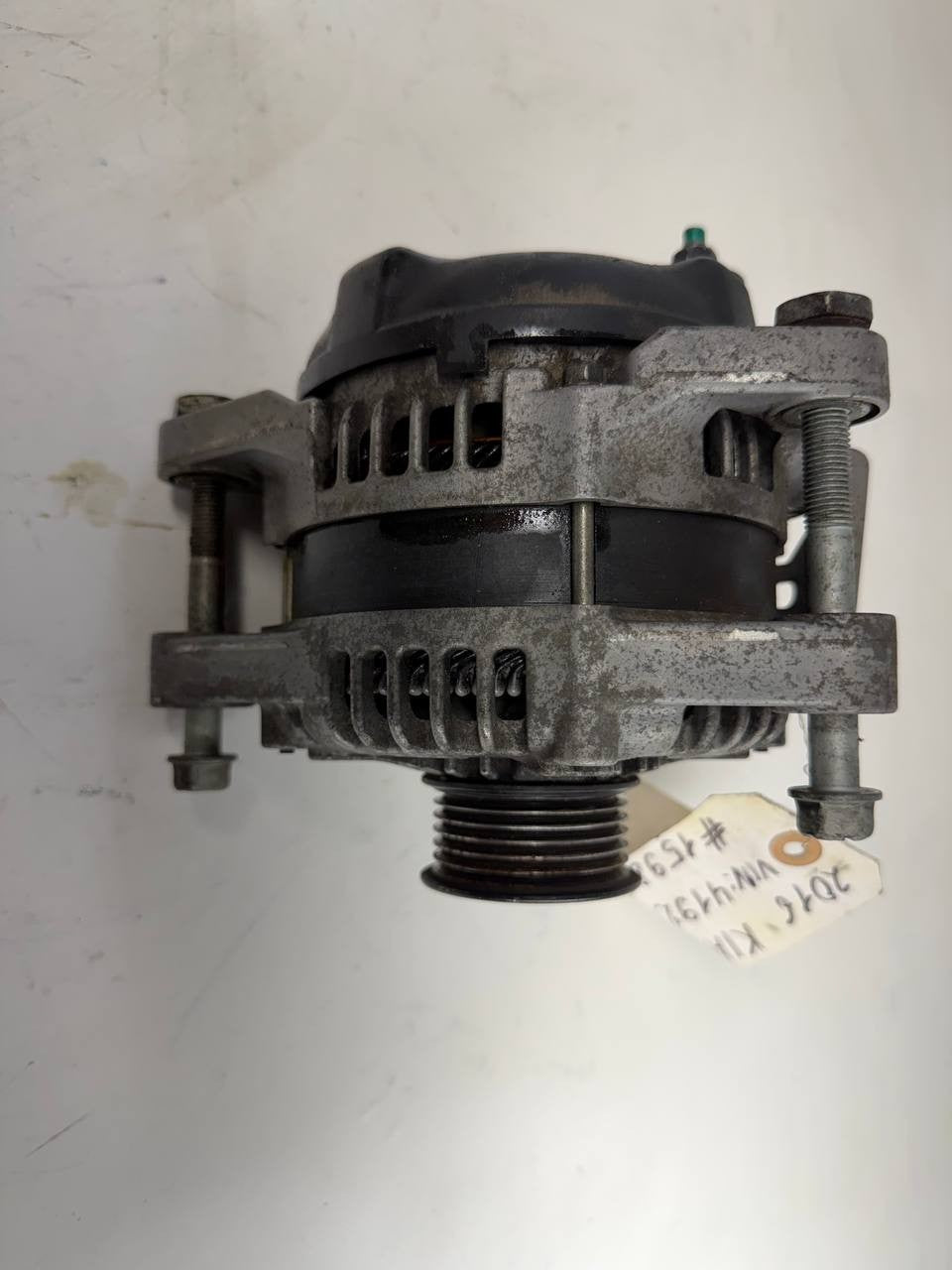 2016 Kia Sedona Alternator Generator 373003C510 OEM Used