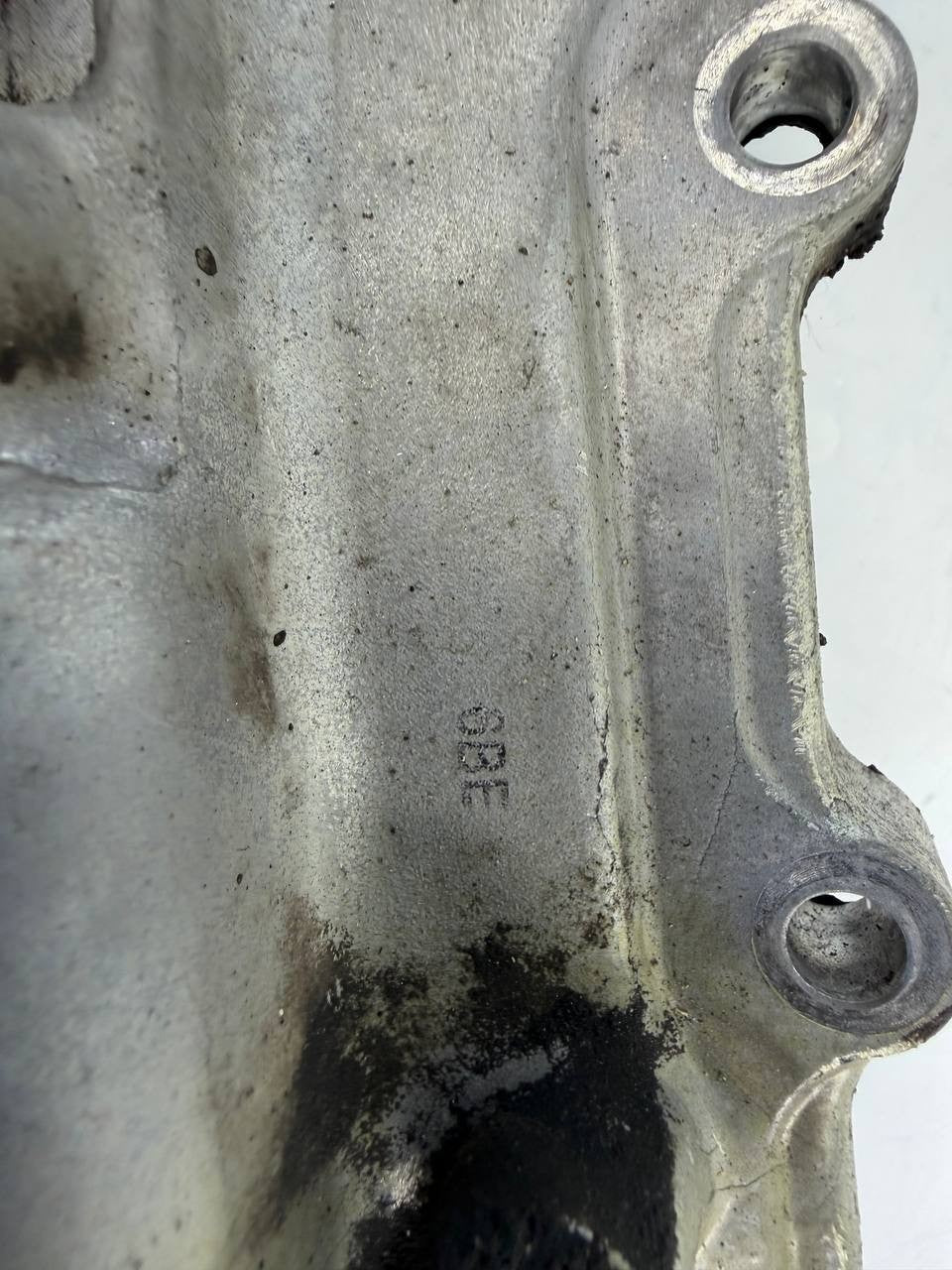 2016 HINO 268 J08E-TV J08E Engine Oil Filter Cooler Housing Cover Adapter Used