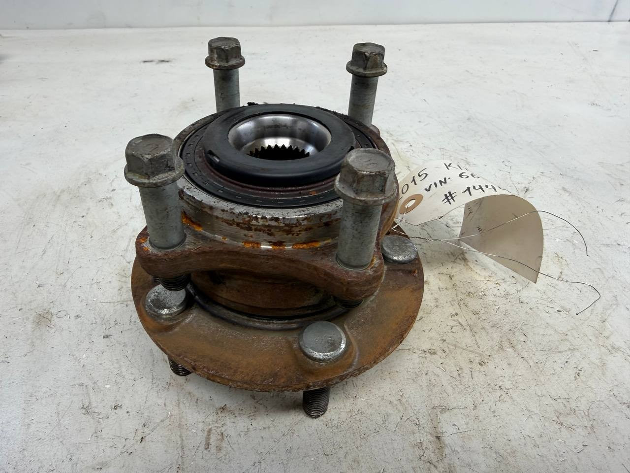 2015 Kia Sedona Wheel Hub Bearing Assembly OEM Used