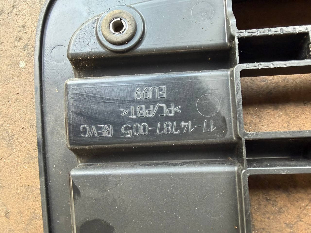 2003-2022 Freightliner M2 106 Front Grille A17-21024-007 OEM
