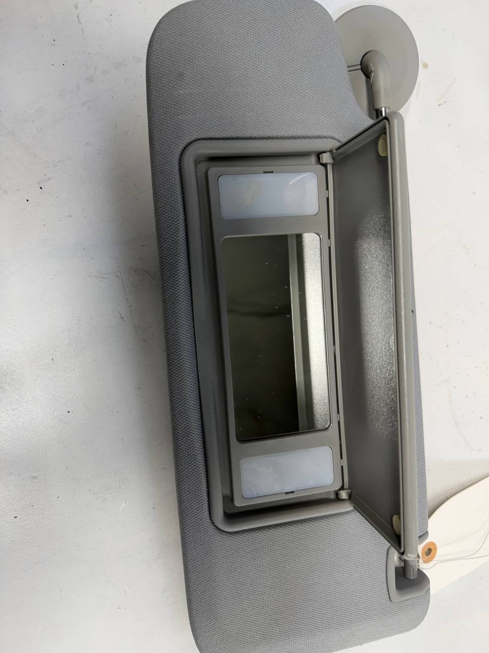 2018 Chevrolet Malibu Driver Left Sun Visor LH OEM Used
