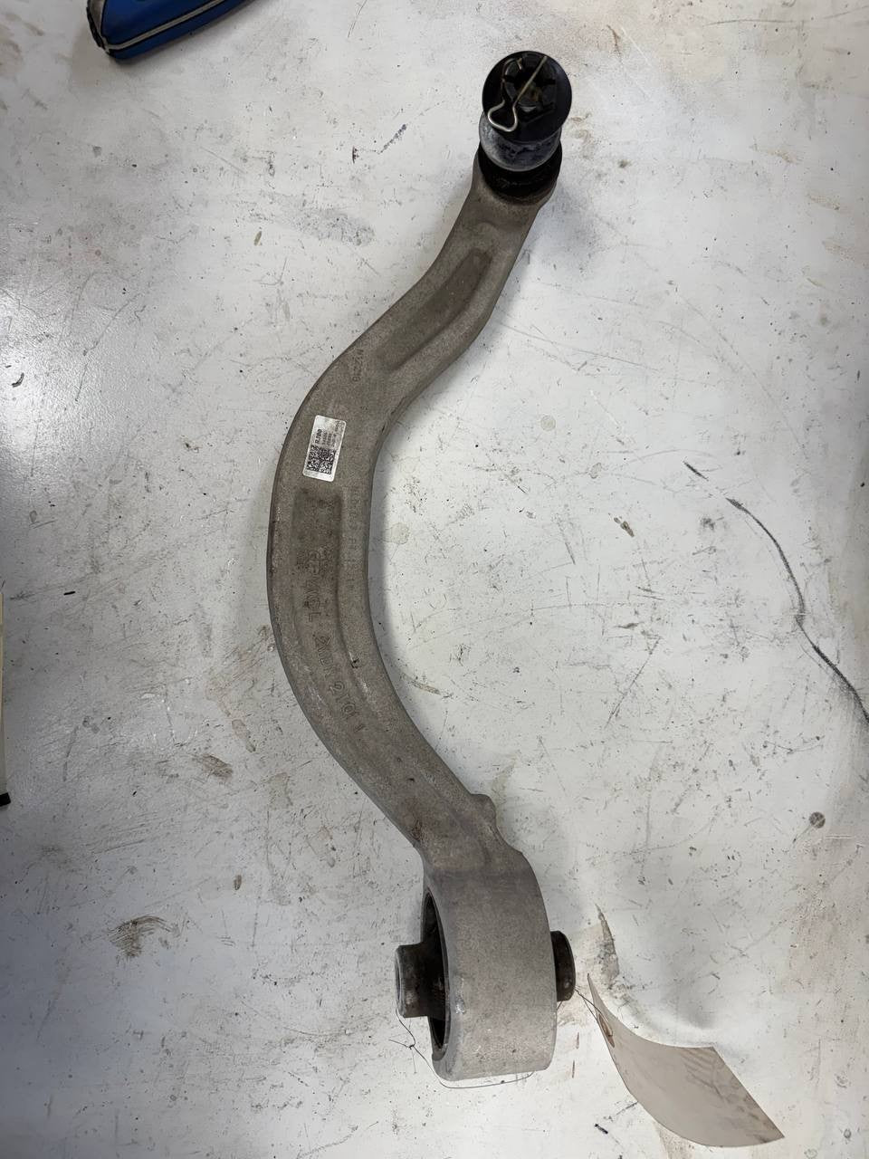 2019 Kia Stinger Rear Upper Right Suspension Control Arm OEM Used
