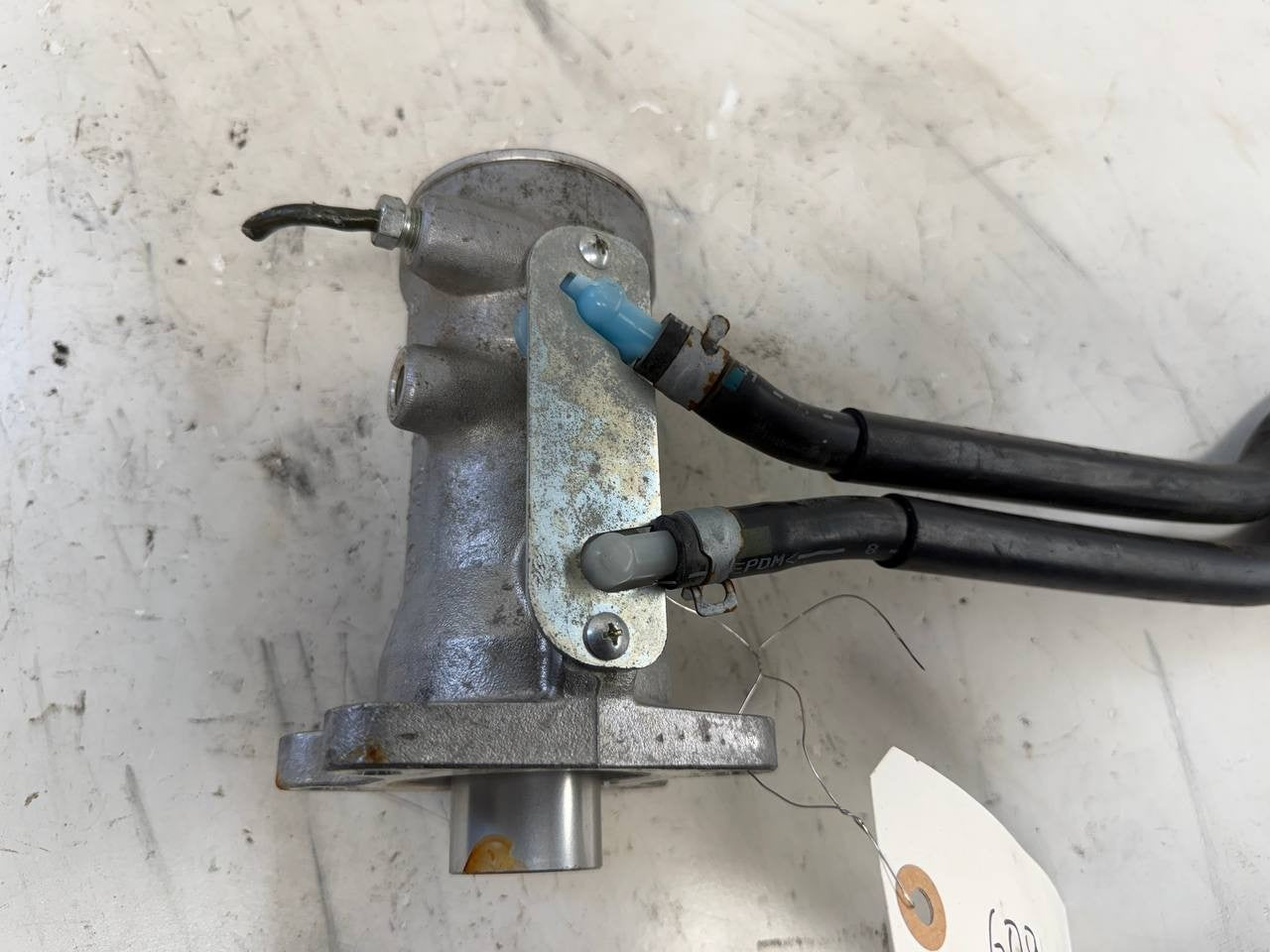 Isuzu NPR Diesel Brake Master Cylinder OEM Used