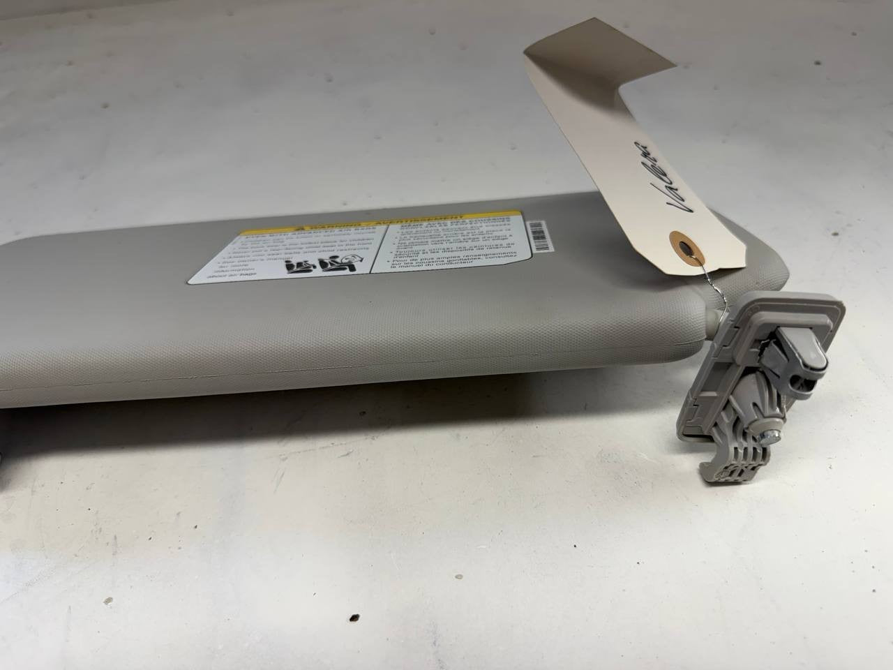 2018 Infinity qx-30 Passenger Right Sun Visor RH OEM Used