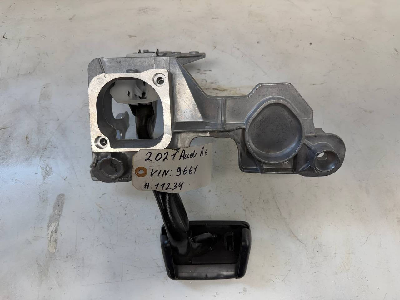 2021 Audi A6 Brake Pedal Assembly 4K1723117 OEM Used