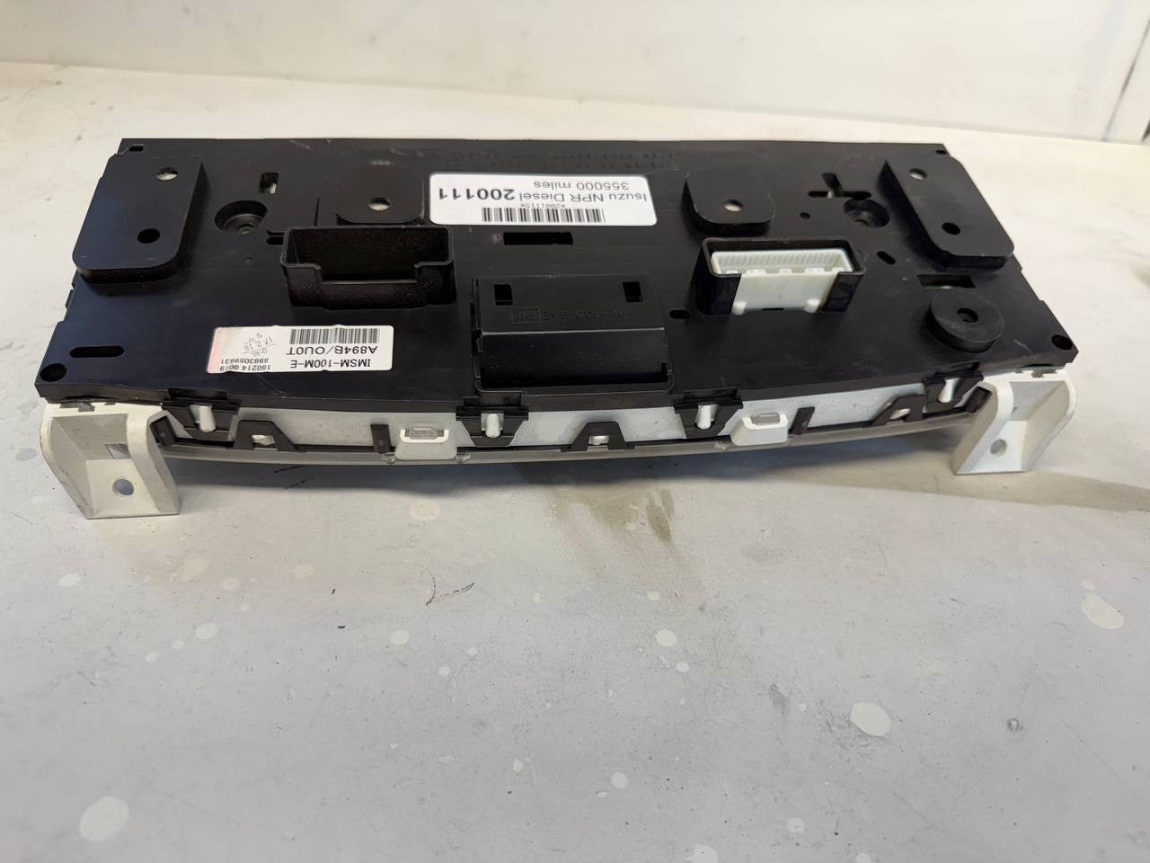 Isuzu NPR XD Instrument Cluster Gauge Cluster IMSM-100M-E OEM Used